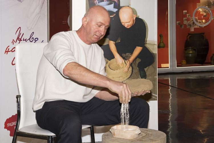 Међународни дан нематеријалног културног наслеђа 2025 - демонстрација злакуског лончарства, лончарства ручног витла у селу Злакуса